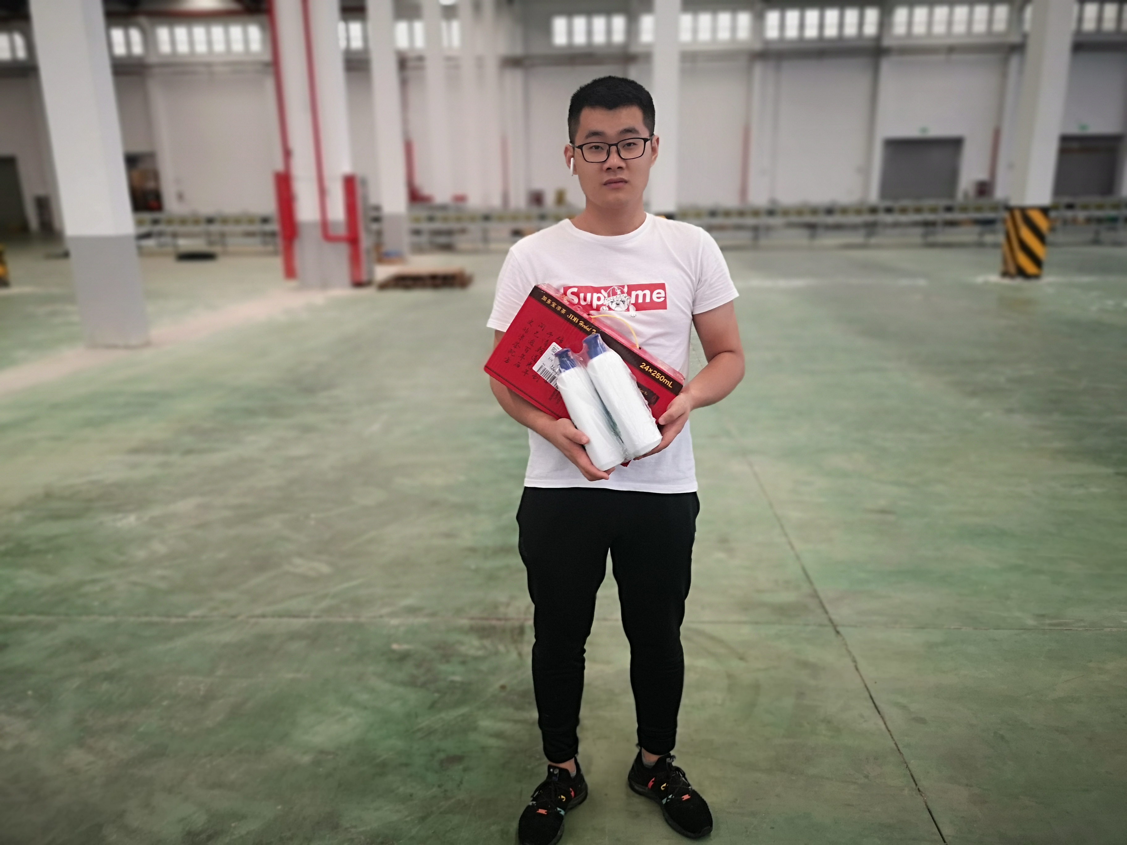關(guān)愛職工 · 夏送清涼 | 寶開工會(huì)赴一線送清涼，致敬高溫下的堅(jiān)守