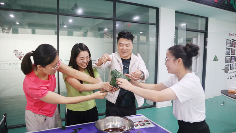 品粽香滋味，繪多彩生活 | 寶開舉辦“包粽子 · 繪彩蛋 · 迎端午”主題活動(dòng)