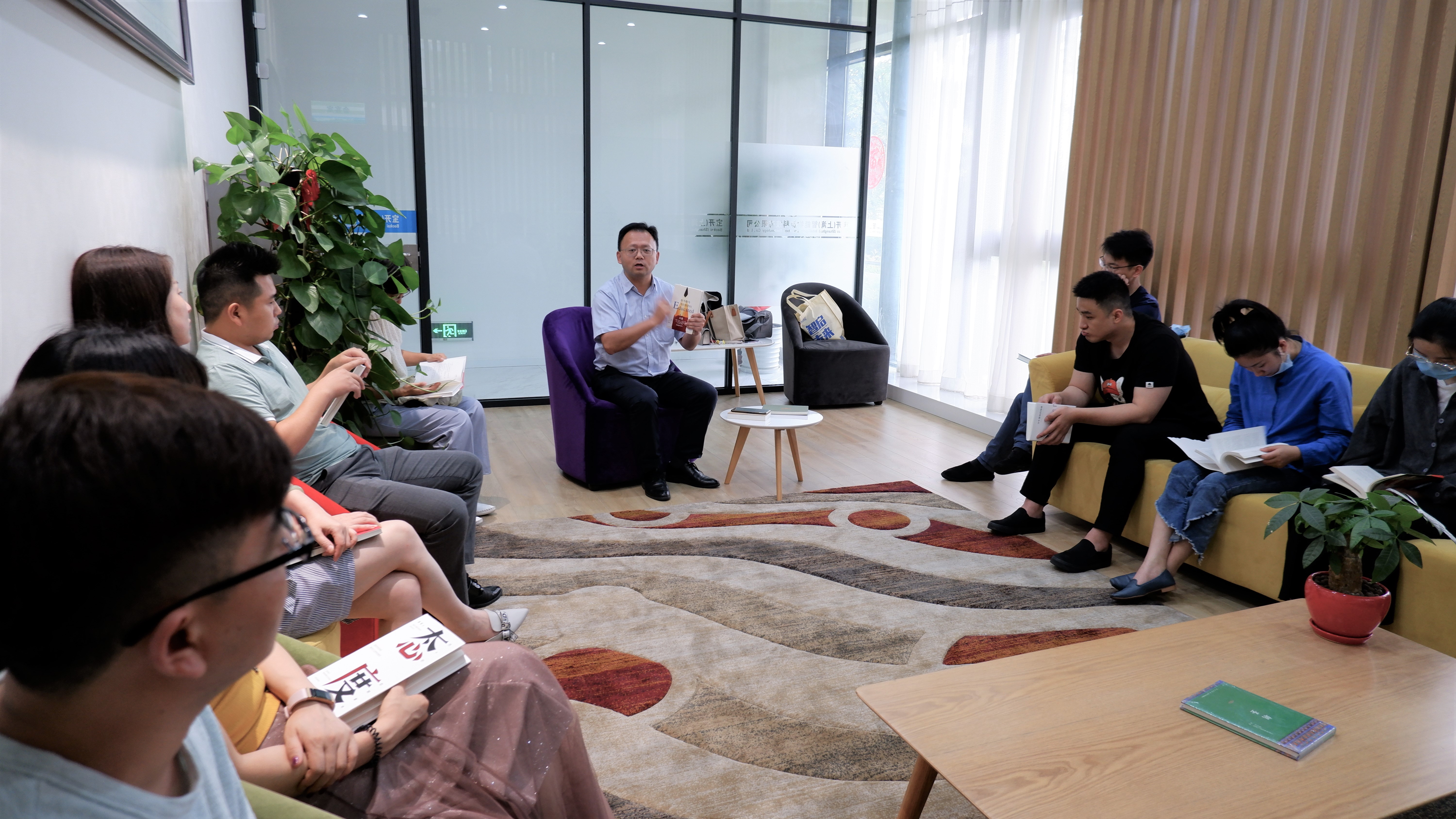 感受文字之美，共享閱讀之樂 | 寶開與燎申智城共同舉辦成長專場讀書活動