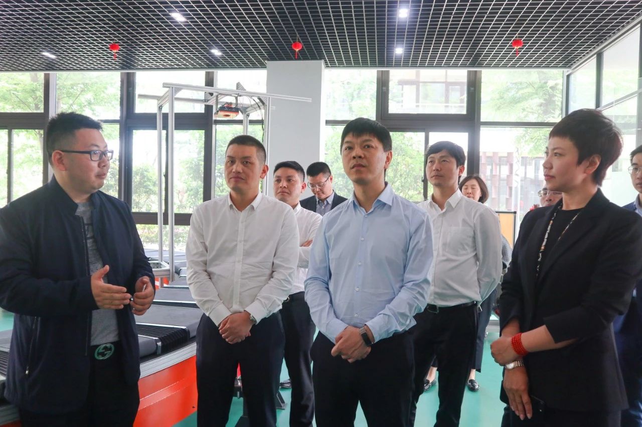 快訊 | 溫州市甌海區(qū)領(lǐng)導一行蒞臨寶開參觀考察