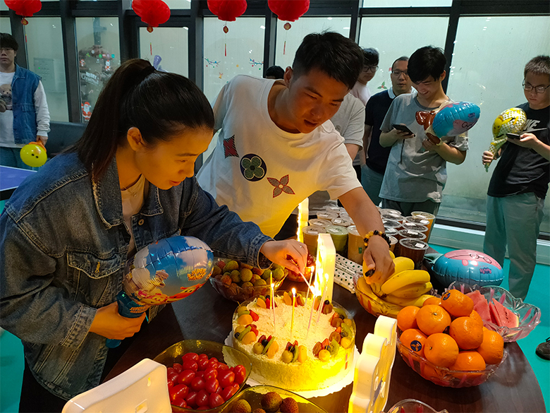 員工集體生日會｜溫馨五月，感恩有你，攜手同行