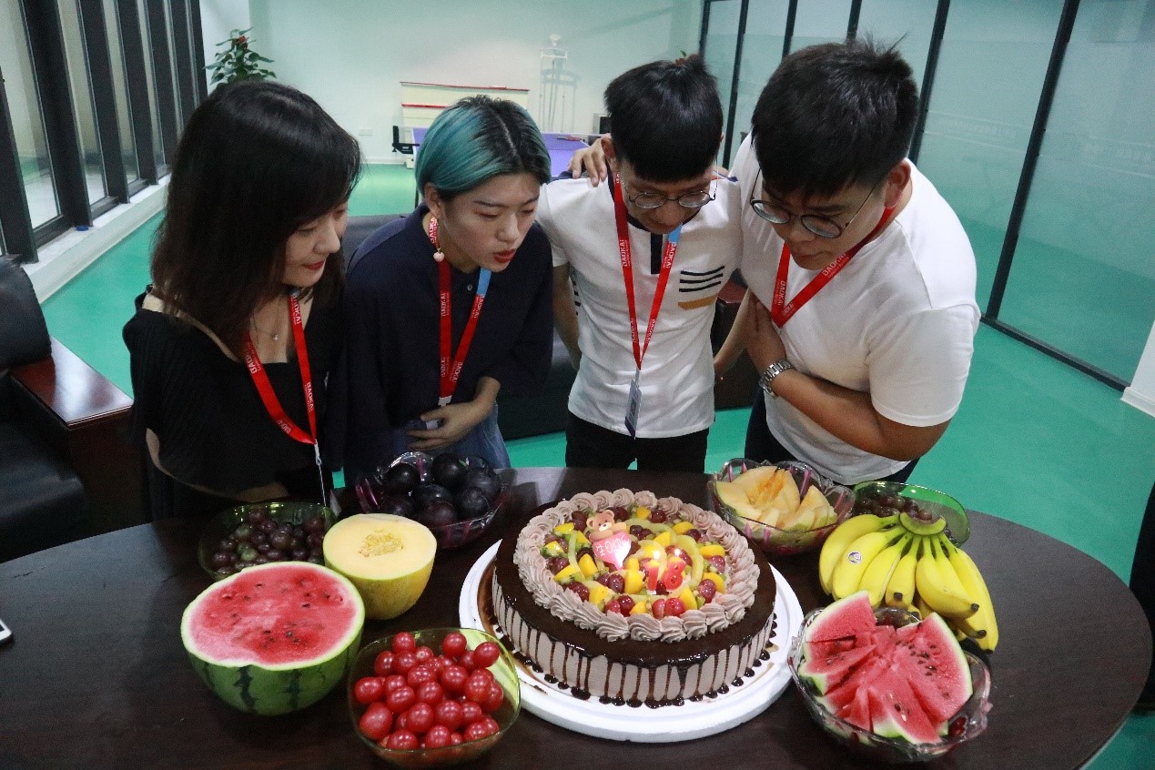 八月未央，歡聚一夏 | 寶開集體生日會(huì)：共享歡樂時(shí)刻