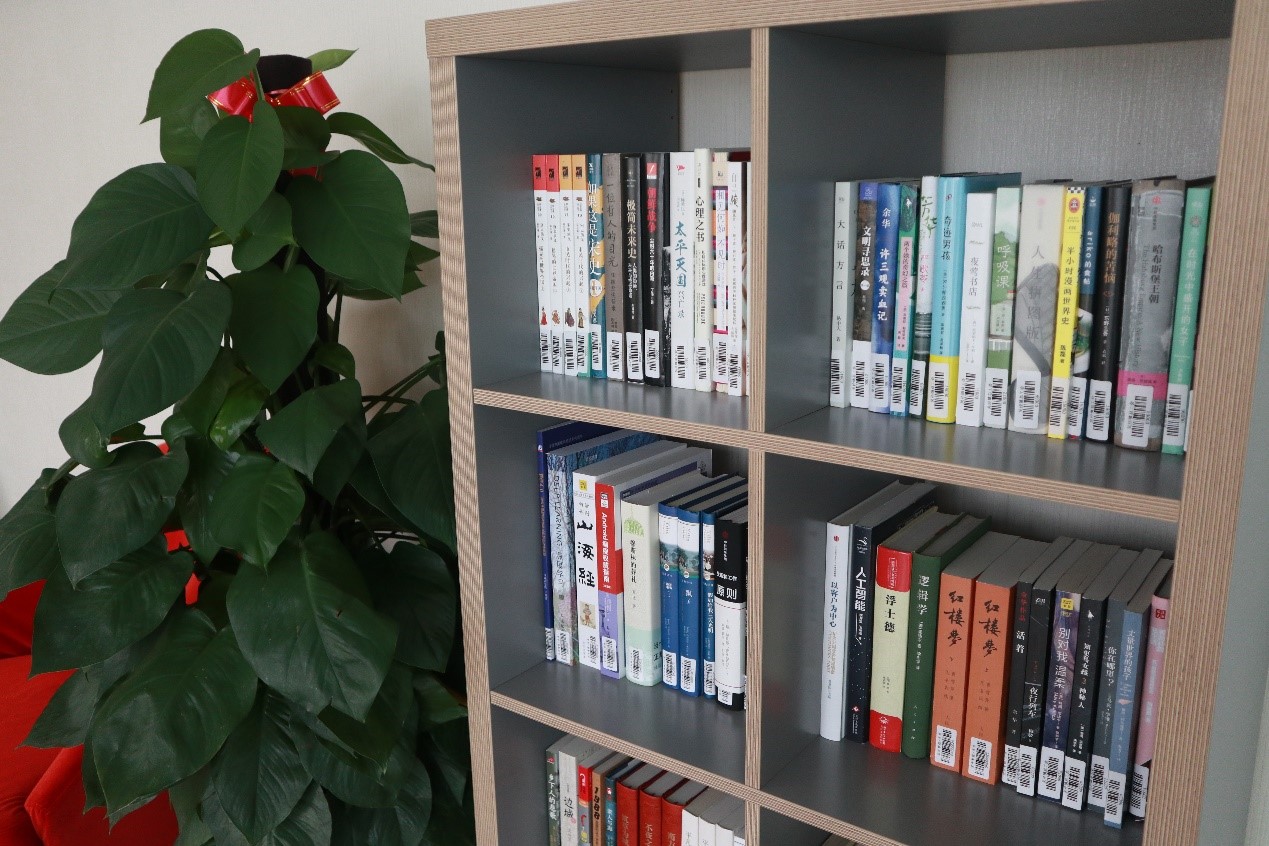 企業(yè)書香 | 寶開新建職工書屋，“小書屋”構(gòu)建精神“大家園”