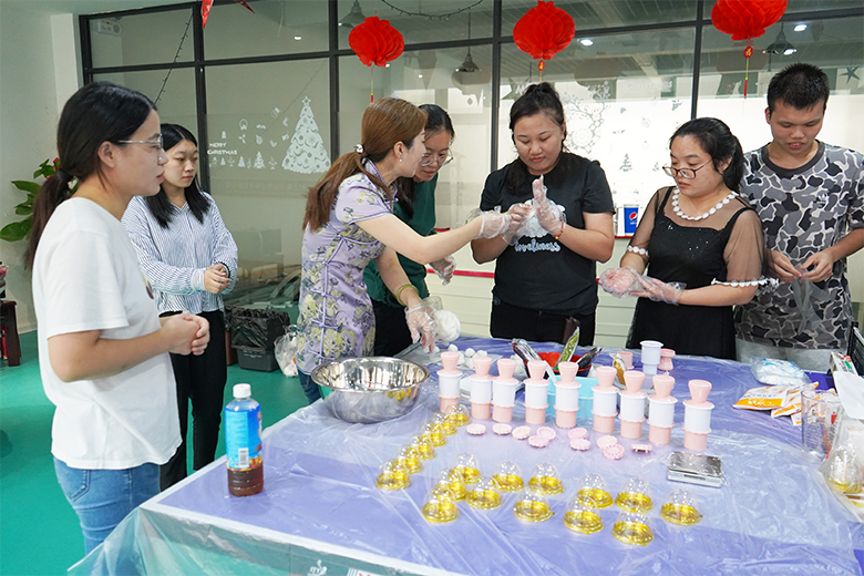 月圓中秋 · 集體慶生 | 溫馨九月，迎佳節(jié)，賀生辰，共團(tuán)圓！